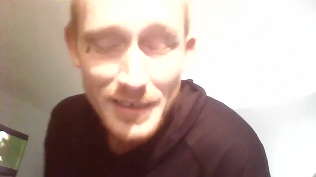 Snapshot of Lovemcurvy69 chatting on May 17, 2026, 4:10 am Lovemcurvy69 online show from May 17, 2026, 4:10 am