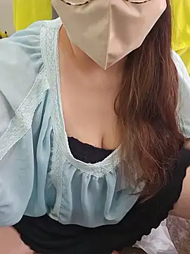 ayumidesu online show from May 26, 2026, 1:01 am