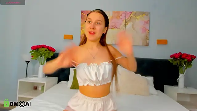 Xenia paradise online show from April 18, 2026, 1:09 am