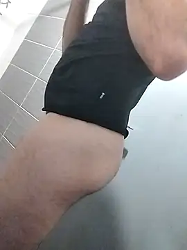 sexy8993 online show from May 17, 2026, 9:38 am