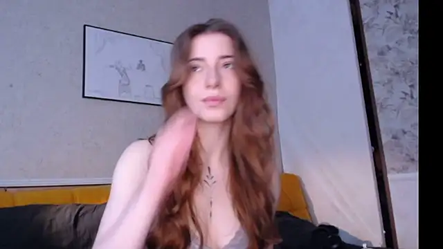 Lola dinky online show from April 15, 2026, 11:17 am