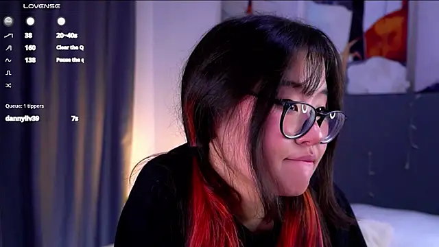 NelleMihalko online show from April 27, 2026, 11:41 am