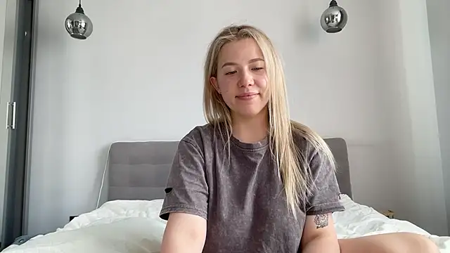 alyrasun online show from July 28, 2026, 3:21 pm