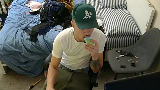 Snapshot of thxbxbydjxc chatting on March 16, 2026, 5:13 am thxbxbydjxc online show from March 16, 2026, 5:13 am