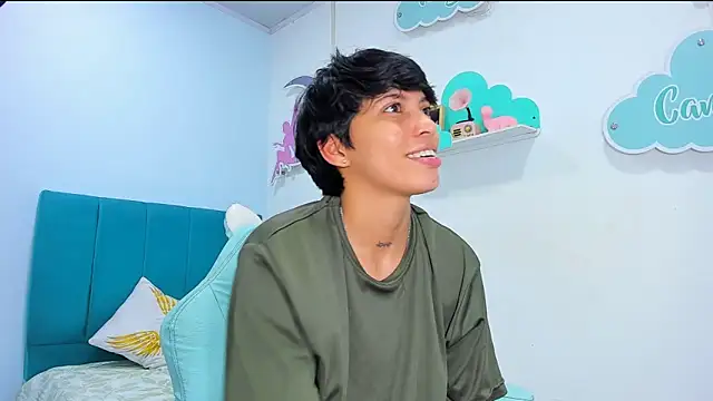 ivyheat3 online show from April 26, 2026, 3:15 am