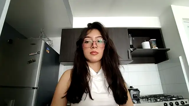 Snapshot of MiiaCullens chatting on July 7, 2026, 4:33 pm MiiaCullens online show from July 7, 2026, 4:33 pm