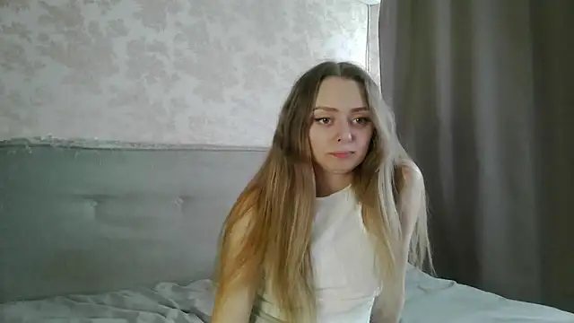 MysticGlimmer online show from April 29, 2026, 12:53 pm