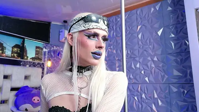 DeMoniica online show from March 10, 2026, 8:47 pm