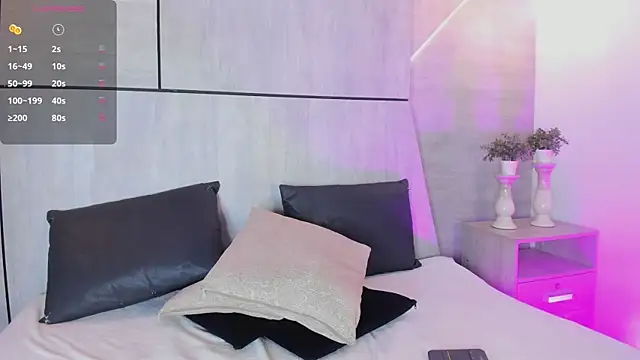 Lilyrousse  online show from April 1, 2026, 7:44 pm