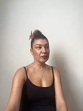 Snapshot of MilaDiva34 chatting on March 11, 2026, 7:47 am MilaDiva34 online show from March 11, 2026, 7:47 am