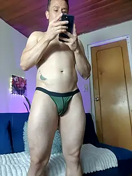 Andreew falcon online show from March 25, 2026, 12:33 pm