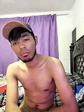 Diamond Liam online show from May 2, 2026, 5:01 am