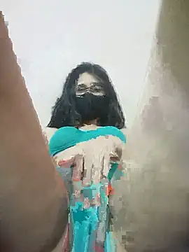 suneeta077 online show from July 26, 2026, 5:53 pm