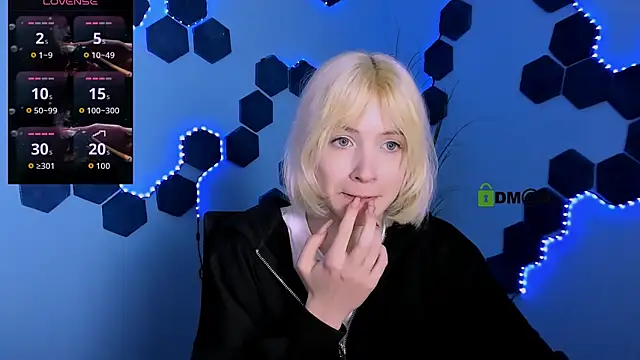 Snapshot of _sabrina_moore chatting on April 29, 2026, 5:30 pm sabrina moore online show from April 29, 2026, 5:30 pm