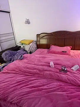 YD02 online show from March 6, 2026, 12:23 pm