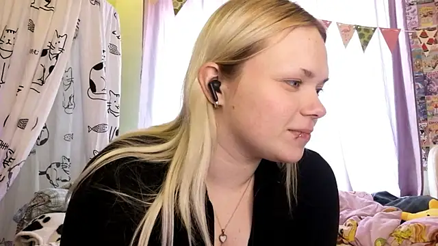 Snapshot of AnimeGirl67 chatting on April 4, 2026, 1:41 pm AnimeGirl67 online show from April 4, 2026, 1:41 pm