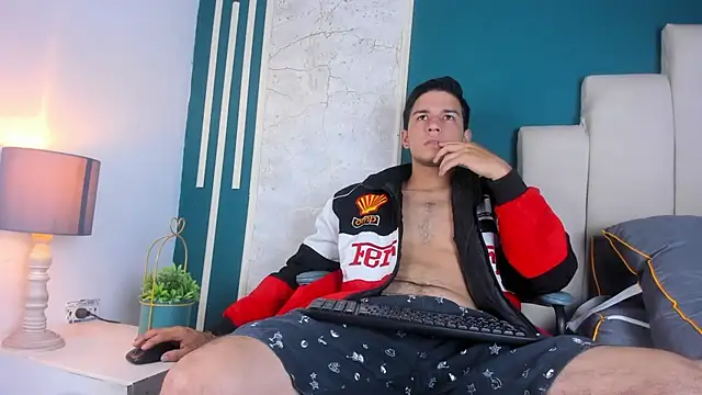 Jean Jagger online show from March 13, 2026, 11:39 am