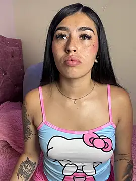 Charlothe1 online show from April 22, 2026, 11:39 pm