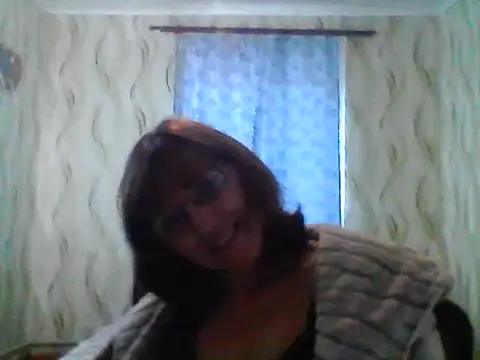 Alisaprice077 online show from March 21, 2026, 11:04 am