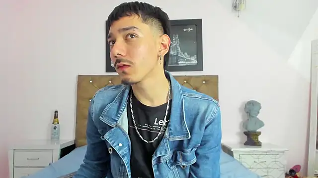 finn jackson online show from April 20, 2026, 7:59 pm