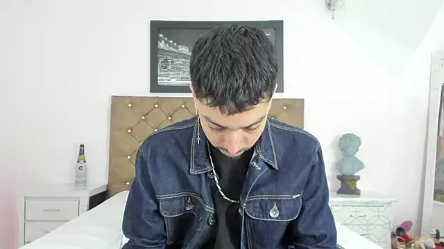 finn jackson online show from April 22, 2026, 7:37 pm