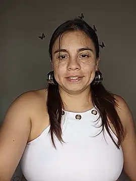 Snapshot of BettyBoo_w chatting on June 18, 2026, 6:34 pm BettyBoo w online show from June 18, 2026, 6:34 pm