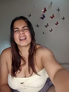 Snapshot of BettyBoo_w chatting on June 20, 2026, 6:22 pm BettyBoo w online show from June 20, 2026, 6:22 pm