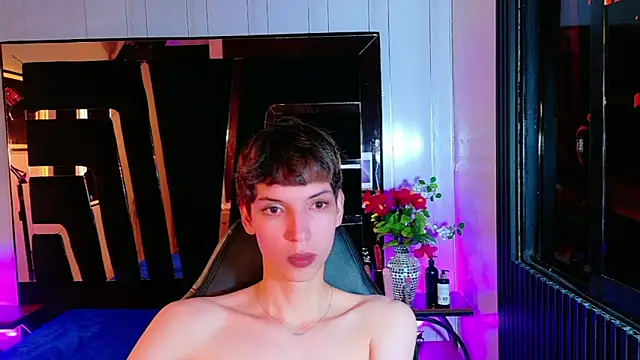Stefany PiInk online show from May 8, 2026, 12:21 pm