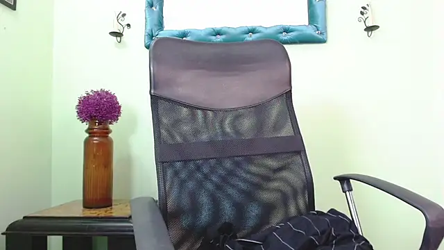 ChalonVera online show from March 19, 2026, 8:02 pm