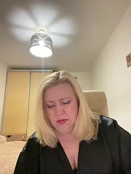 JanieLight53 online show from July 8, 2026, 8:57 pm