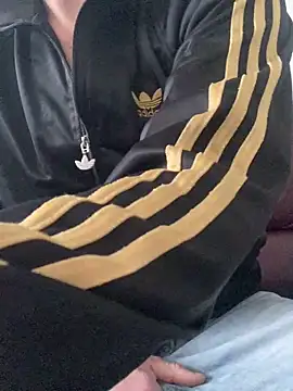 ParisSlut online show from March 10, 2026, 9:47 am