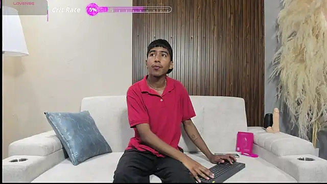 Ender h0tt online show from June 4, 2026, 2:01 pm
