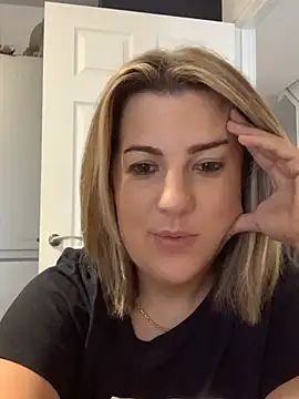 annabellewarick online show from July 26, 2026, 6:48 pm