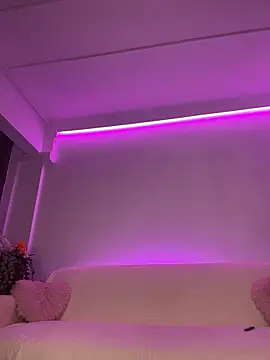 ScarletFlameee online show from March 16, 2026, 8:24 pm