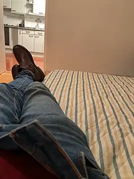 angeldeseo online show from March 8, 2026, 6:55 pm