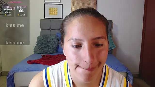 Sharon makelove online show from April 11, 2026, 7:07 pm