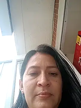 Snapshot of Dr_Edna_naughty chatting on April 19, 2026, 8:33 pm Dr Edna naughty online show from April 19, 2026, 8:33 pm