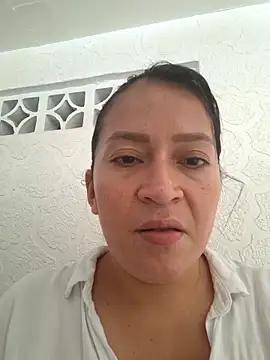Snapshot of Dr_Edna_naughty chatting on May 10, 2026, 3:28 pm Dr Edna naughty online show from May 10, 2026, 3:28 pm