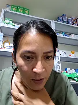 Snapshot of Dr_Edna_naughty chatting on May 18, 2026, 1:35 am Dr Edna naughty online show from May 18, 2026, 1:35 am