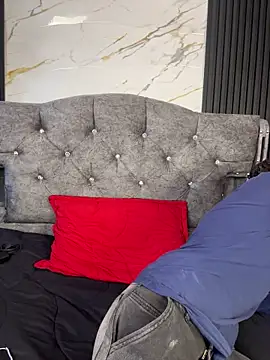 Bunny fire online show from April 24, 2026, 7:05 pm