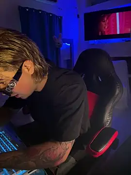 AngelLatinBoy online show from March 13, 2026, 9:54 pm