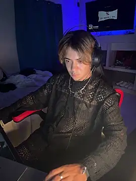 Snapshot of AngelLatinBoy chatting on March 26, 2026, 4:07 am AngelLatinBoy online show from March 26, 2026, 4:07 am