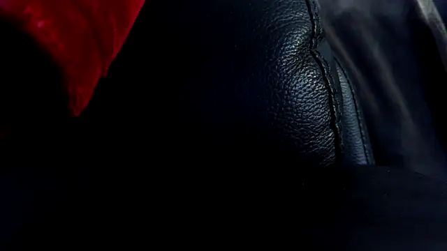 Snapshot of freaky_couple_ chatting on March 17, 2026, 1:32 am freaky couple online show from March 17, 2026, 1:32 am