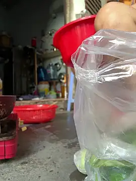 Snapshot of July-lovee chatting on June 7, 2026, 2:05 am July-lovee online show from June 7, 2026, 2:05 am
