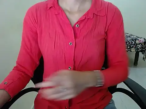Snapshot of shreya_sharma01 chatting on April 24, 2026, 5:21 am shreya sharma01 online show from April 24, 2026, 5:21 am