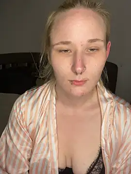 HotPurpleHaze online show from March 17, 2026, 11:41 pm