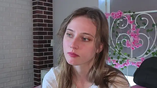 RubieHeiser online show from April 12, 2026, 9:36 am