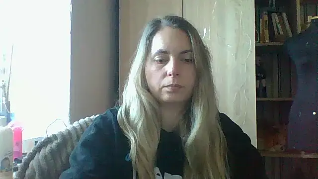 Mollie365 online show from March 10, 2026, 11:26 am