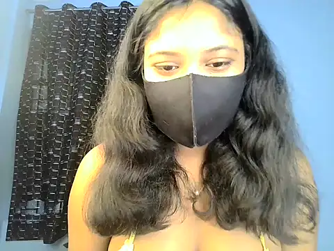 Snapshot of KASHISH_SINGH_ chatting on May 18, 2026, 9:15 am KASHISH SINGH online show from May 18, 2026, 9:15 am