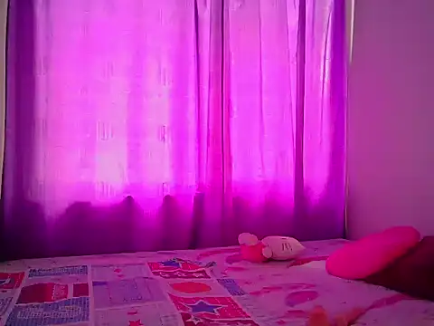 Snapshot of KattySquirtt chatting on April 28, 2026, 6:57 pm KattySquirtt online show from April 28, 2026, 6:57 pm